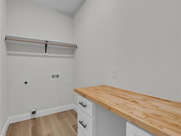 5208  Cox Street , Fort Worth Texas 76105