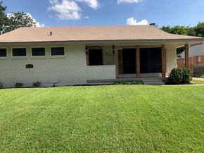 832  Highland Oaks Drive , Dallas Texas 75232