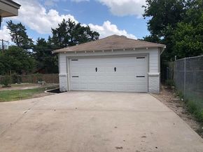 832  Highland Oaks Drive , Dallas Texas 75232