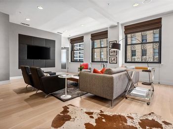 411 W 7th  