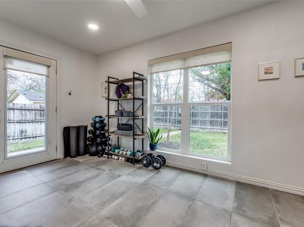 3715  Clover Lane , Dallas Texas 75220