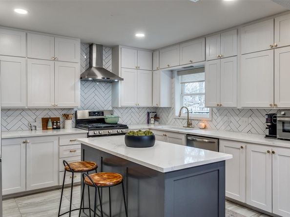 3715  Clover Lane , Dallas Texas 75220