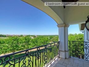10500  Avery Club Drive  26, Austin Texas 78717