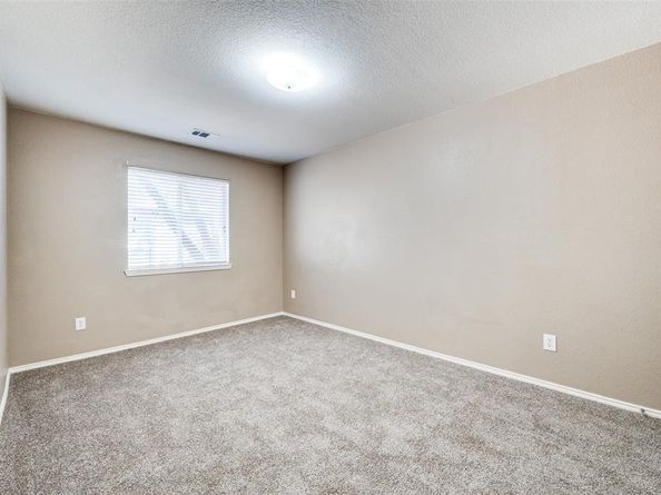 800  Warbler  , Aubrey Texas 76227