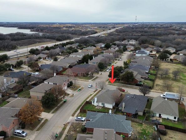 800  Warbler  , Aubrey Texas 76227