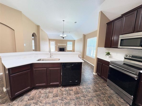 800  Warbler  , Aubrey Texas 76227