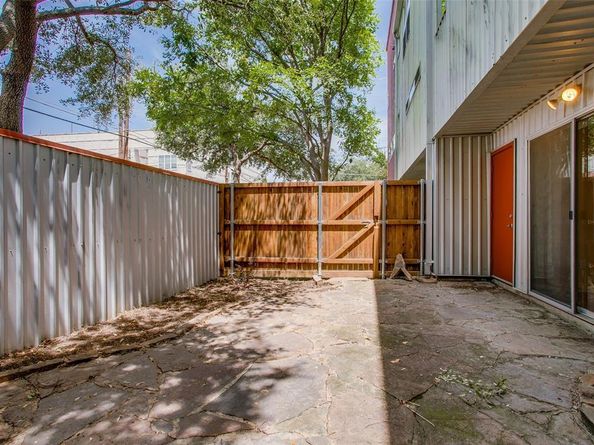3840  San Jacinto Street , Dallas Texas 75204