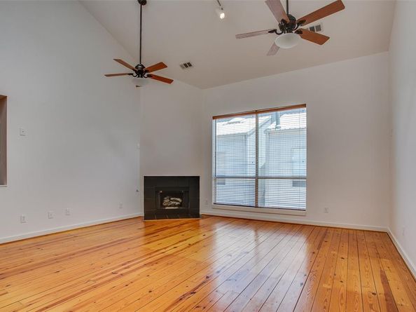 3840  San Jacinto Street , Dallas Texas 75204