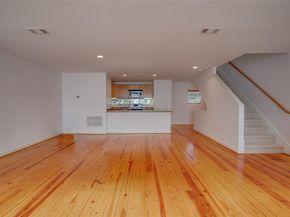 3840  San Jacinto Street , Dallas Texas 75204