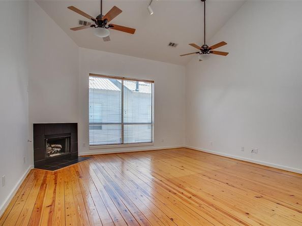 3840  San Jacinto Street , Dallas Texas 75204