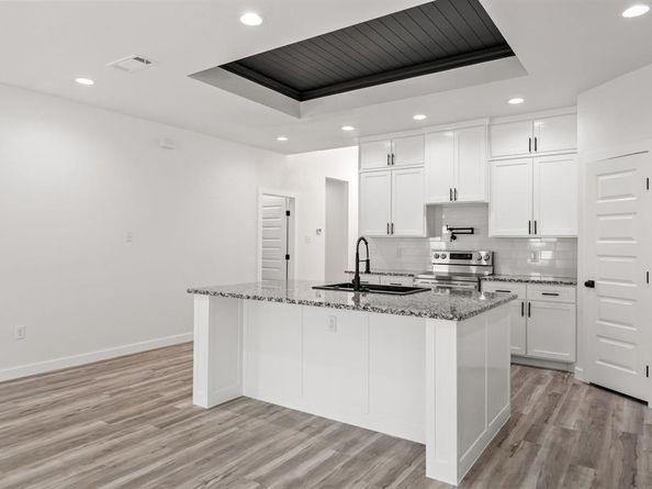 3005  Hanna Avenue , Fort Worth Texas 76106