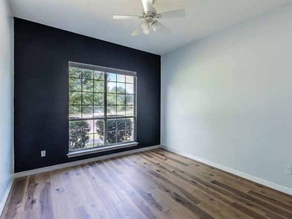 309  La Reata Court , Cedar Hill Texas 75104