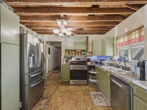 320  Beverly Road , Azle Texas 76020