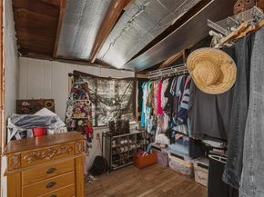 320  Beverly Road , Azle Texas 76020
