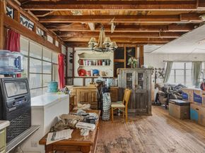 320  Beverly Road , Azle Texas 76020
