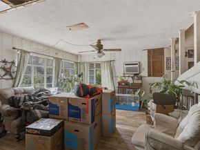 320  Beverly Road , Azle Texas 76020