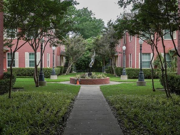 2809  Minert Street , Dallas Texas 75219