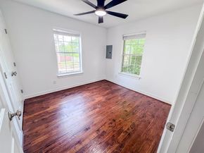 2809  Minert Street , Dallas Texas 75219