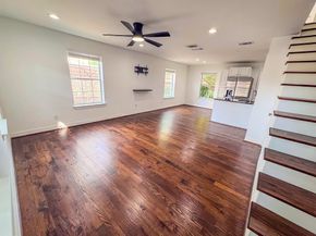 2809  Minert Street , Dallas Texas 75219