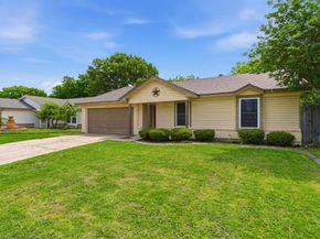 7008  Wayfarer Trail , Fort Worth Texas 76137