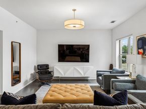 5710  Mccommas Boulevard  101, Dallas Texas 75206