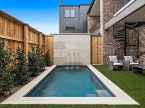 1852  Mecca Street , Dallas Texas 75206