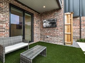 1852  Mecca Street , Dallas Texas 75206