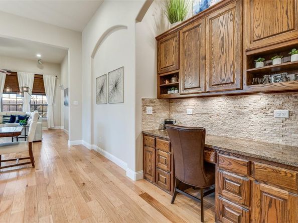 1007  Ivy Charm Way , Arlington Texas 76005