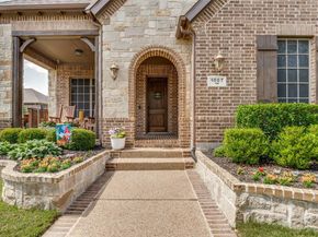 1007  Ivy Charm Way , Arlington Texas 76005