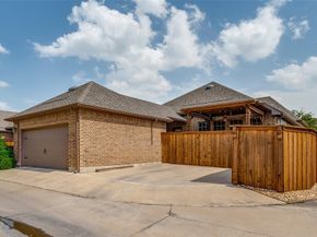 1007  Ivy Charm Way , Arlington Texas 76005