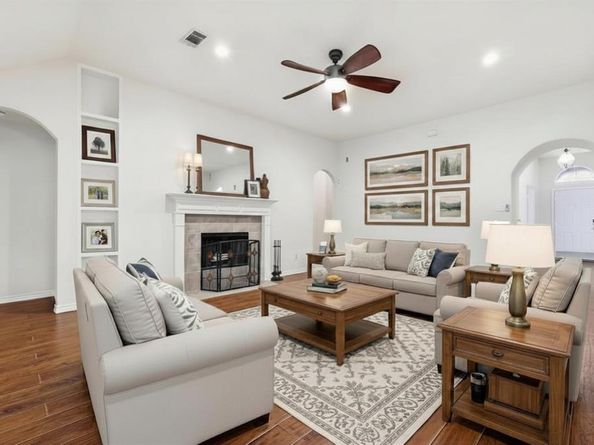 1021  Hyannis Street , Plano Texas 75094