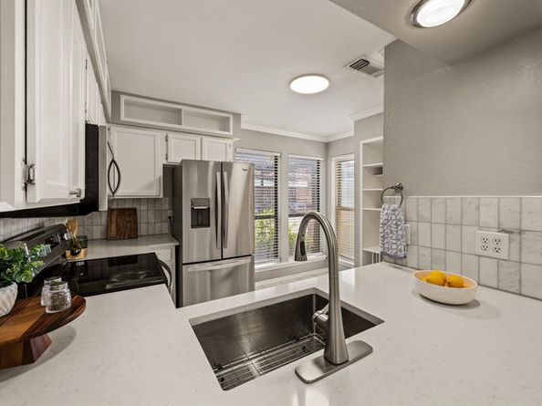 2320  Torrington Drive  C, Arlington Texas 76012