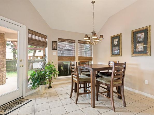 2304  Castlegate Drive , Corinth Texas 76210