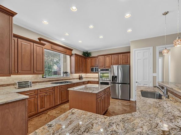4827  Sandestin Drive , Dallas Texas 75287