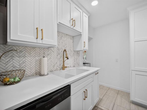 346  Classen Drive , Dallas Texas 75218