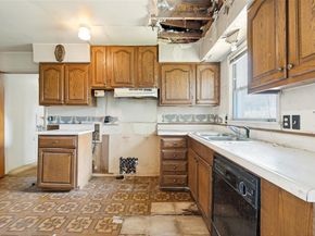 1112 E Ann Arbor Avenue , Dallas Texas 75216