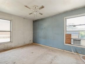 1112 E Ann Arbor Avenue , Dallas Texas 75216