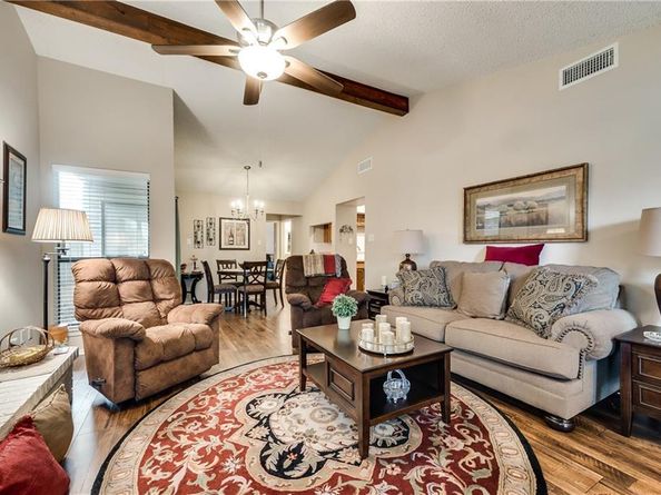 419  San Mateo Drive , Garland Texas 75043