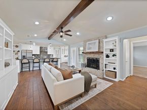 1615  Cresthaven Drive , Pantego Texas 76013