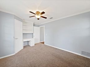 1615  Cresthaven Drive , Pantego Texas 76013
