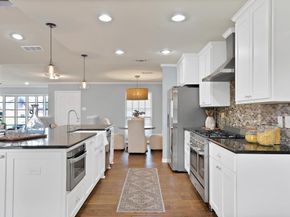 1615  Cresthaven Drive , Pantego Texas 76013