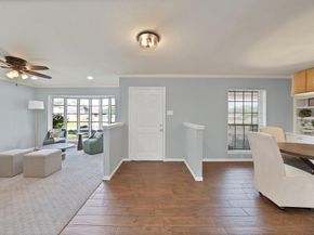 1615  Cresthaven Drive , Pantego Texas 76013