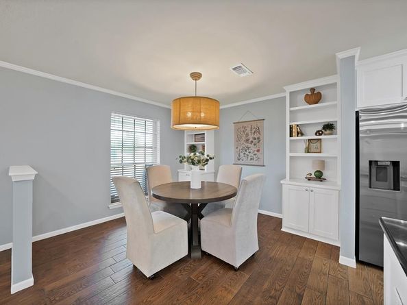 1615  Cresthaven Drive , Pantego Texas 76013