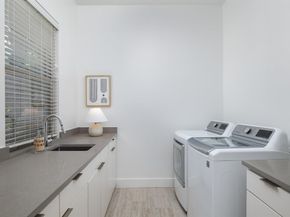 2415  Knight Street  A, Dallas Texas 75219