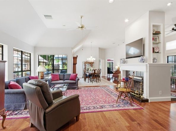2614  Rockport Circle , Garland Texas 75044