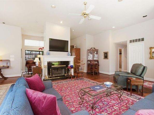 2614  Rockport Circle , Garland Texas 75044