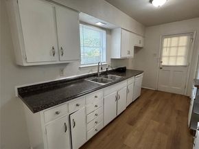 4712  Mark Trail Way , Dallas Texas 75232