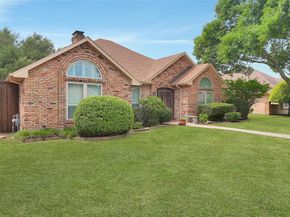 1304  Carriage Creek Drive , DeSoto Texas 75115
