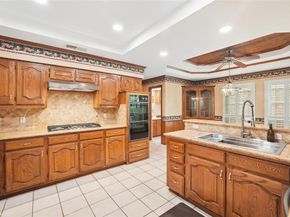 1304  Carriage Creek Drive , DeSoto Texas 75115