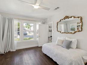1023  Mount Auburn Avenue , Dallas Texas 75223